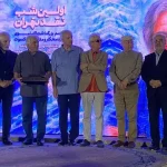 خاطره کمال تبریزی از اولین نمایش «سرزمین مادری»؛ اکبر نبوی تجلیل شد